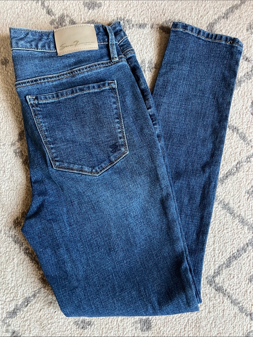 Seven7 Women’s Indigo Blue Skinny Jeans